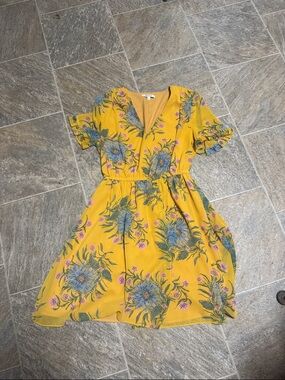 Madewell Yellow Floral Short Sleeve Dress